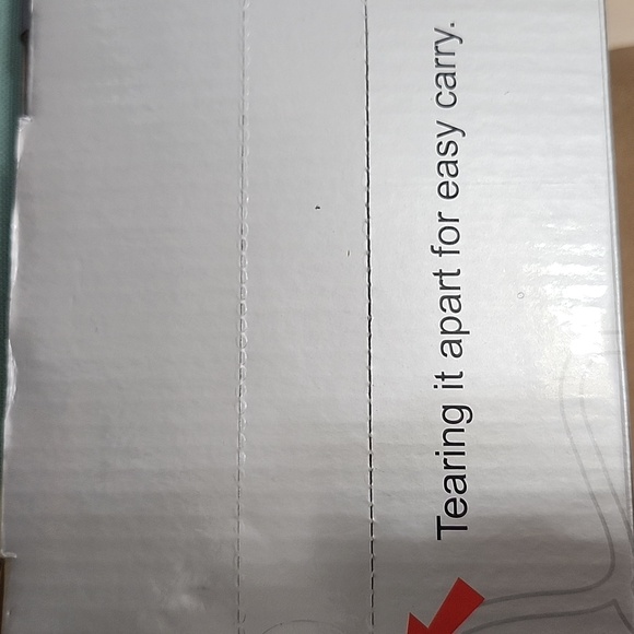 Basketball hoop + darts can be played on the back - Picture 6 of 14